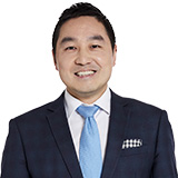Photo of Leslie Yin, bank Owner-Manager at Box Hill Bank of Queensland in Victoria